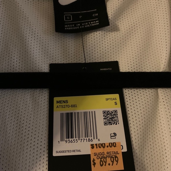 Nike light jacket - Picture 2 of 5